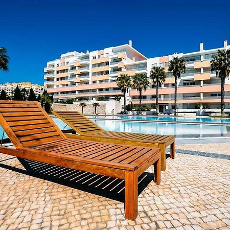 Fantastic Seaside Family Apartment With Pool Parede Exterior photo